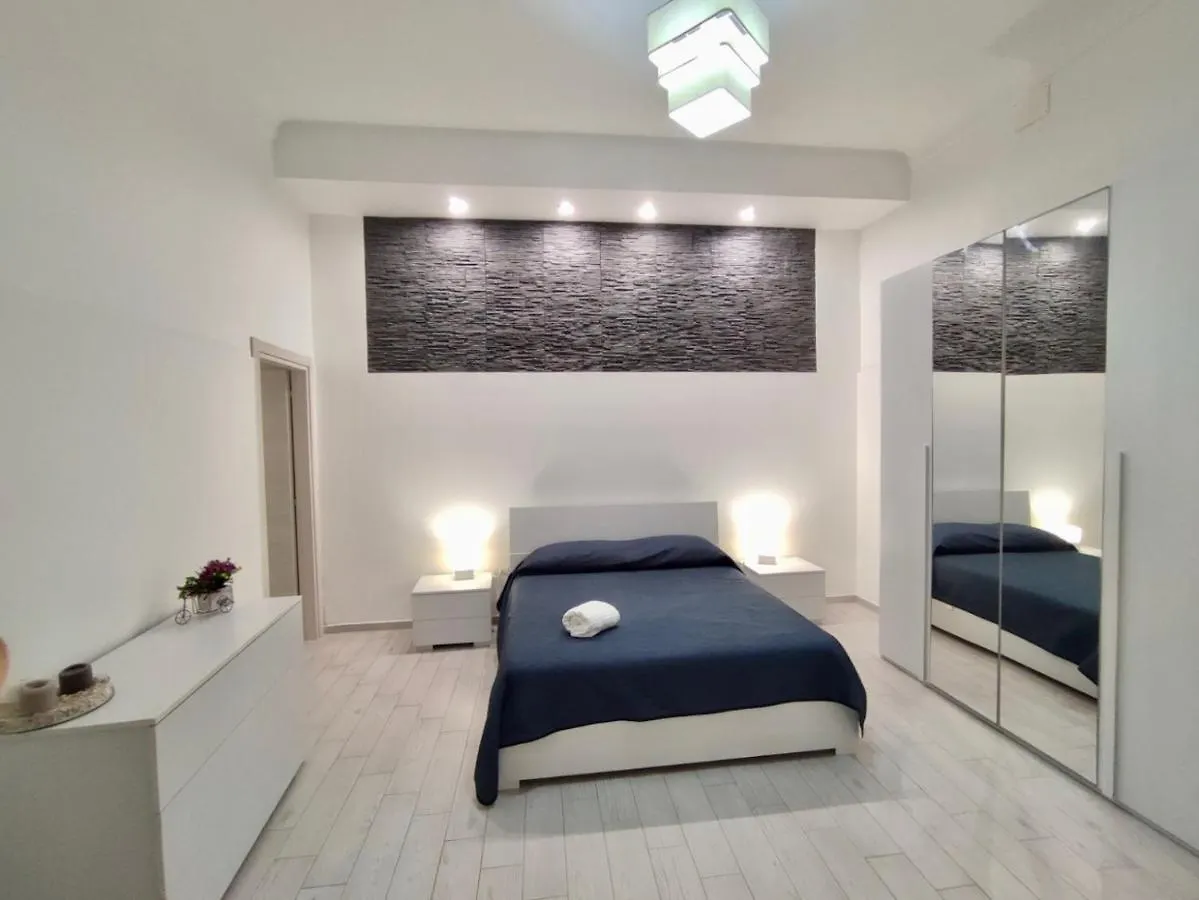 Dafne Home Syracuse Italy