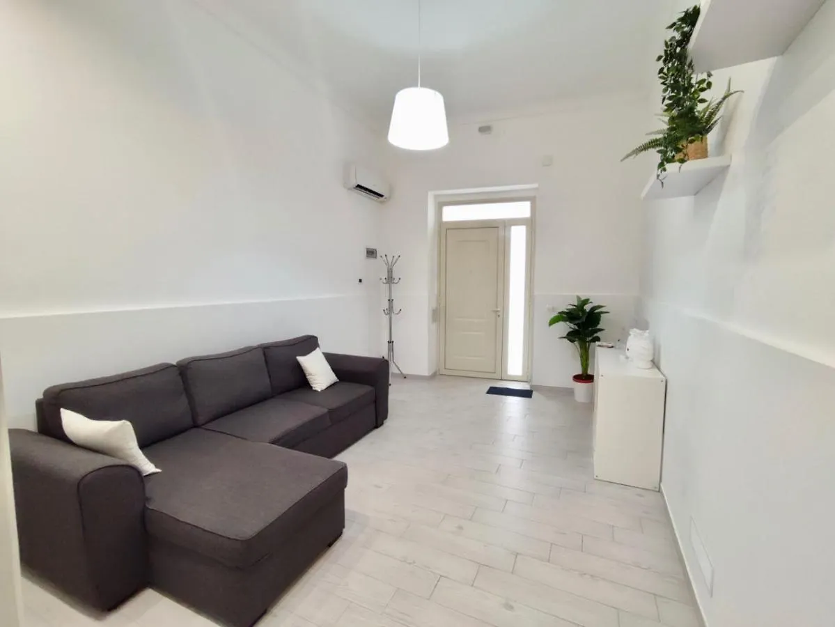 Dafne Home Syracuse Italy