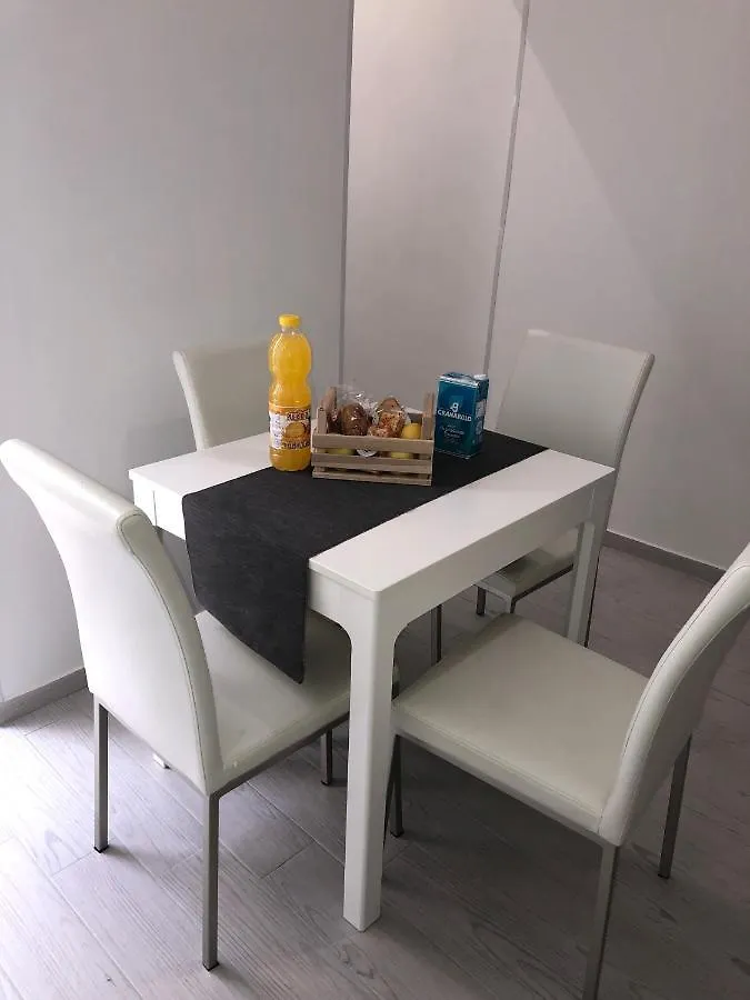 Dafne Home Syracuse 0*,  Italy
